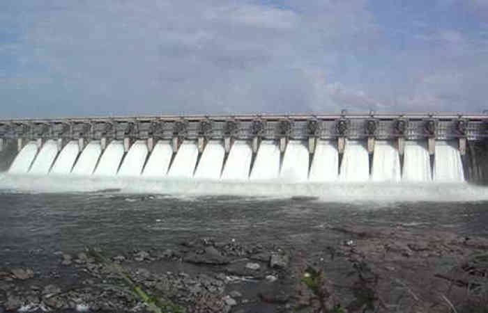 ukai dam